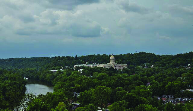 Overview of the capitol building inFrankfort, the capital city of the State of Kentucky, from the site of the Kentucky Vietnam Veterans Memorial. Photo: Carol M. Highsmith, Library of Congress